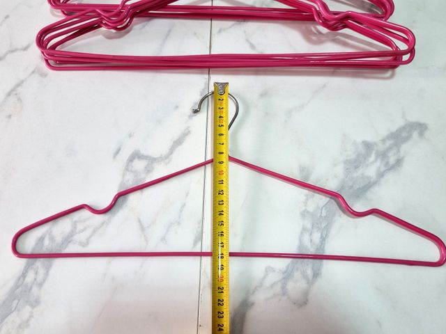 17 Perchas Antideslizantes - Rosa Oscuro