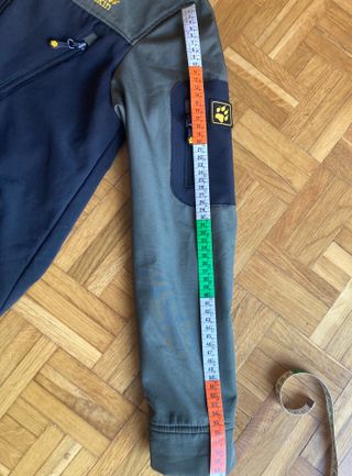 Chaqueta Jack Wolfskin con capucha