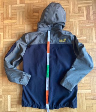 Chaqueta Jack Wolfskin con capucha