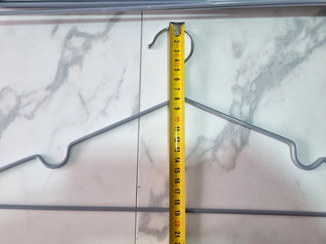 51 Perchas Antideslizantes - Gris