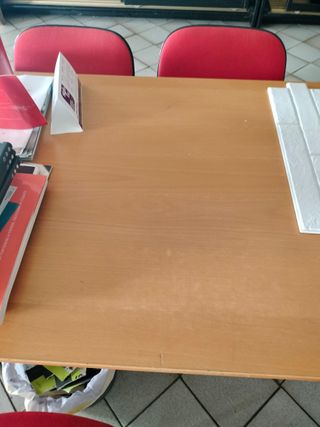 Mesa de oficina madera marrón