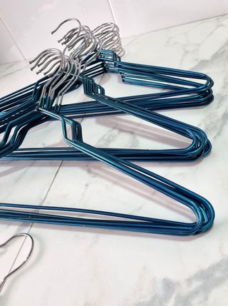 28 Perchas Antideslizantes XL - Azules