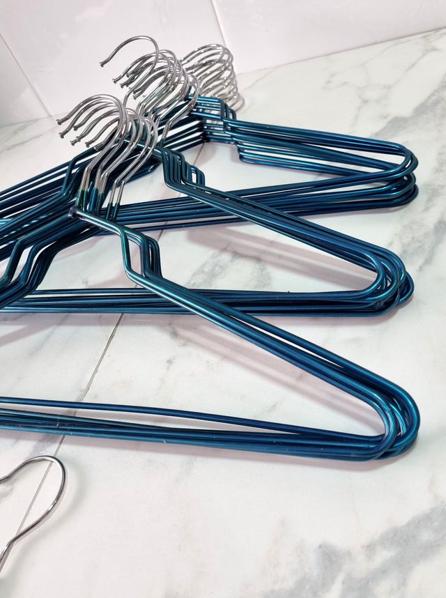 28 Perchas Antideslizantes XL - Azules