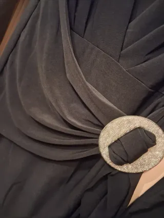 Abito donna nero con fibbia laterale