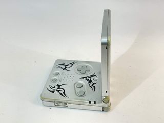 nintendo game boy advance sp