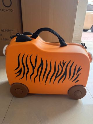 Maleta infantil con ruedas diseño tigre