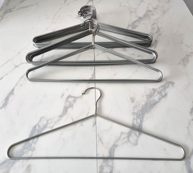 25 Perchas Antideslizantes - Plateado