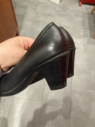 Zapatos de tacón Antea piel negros