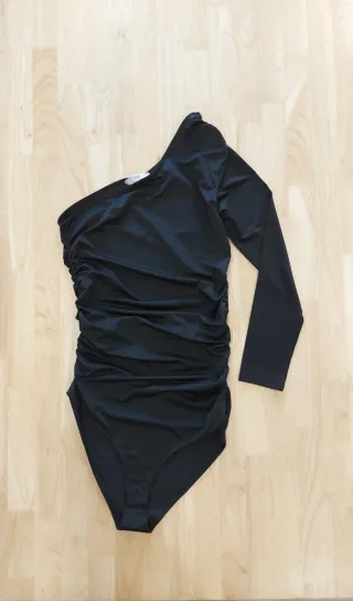 Body Mango Asimétrico Negro Talla S
