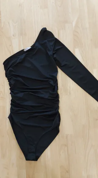 Body Mango Asimétrico Negro Talla S