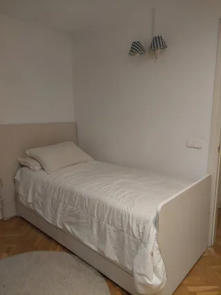 Cama individual con 2 cajones de almacenaje