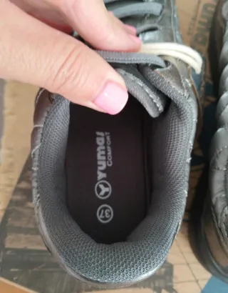 Zapatillas deportivas Yumas  plomo n° 37 etiqueta