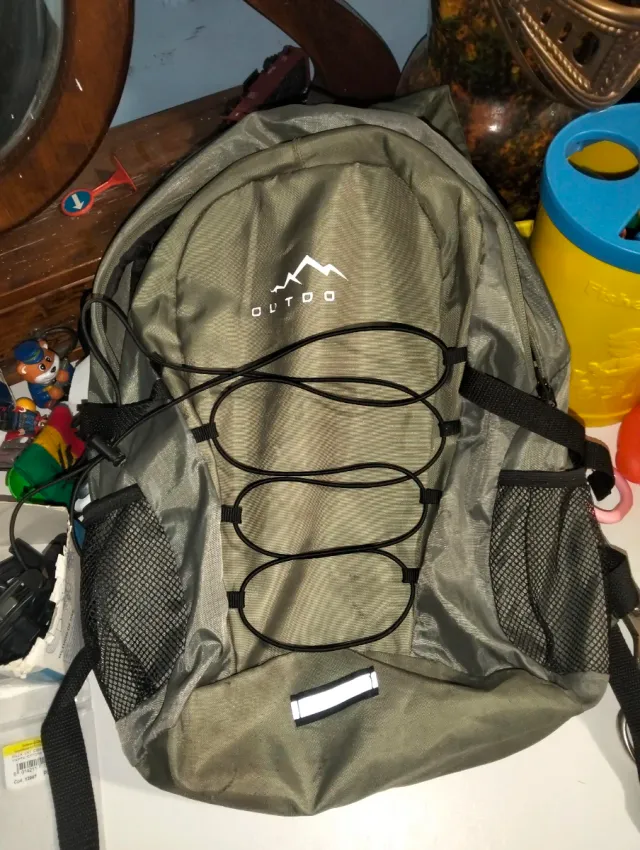 Zaino da trekking OUTDO colore cachi