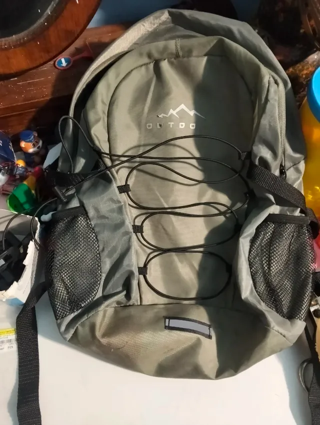 Zaino da trekking OUTDO colore cachi