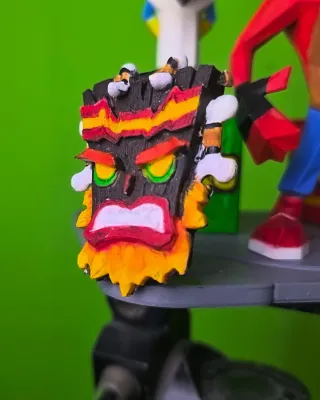 Modellino Crash Bandicoot e amici con Base ps1