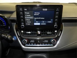 TOYOTA Corolla 1.8 125H ACTIVE TECH E-CVT