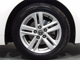 TOYOTA Corolla 1.8 125H ACTIVE TECH E-CVT