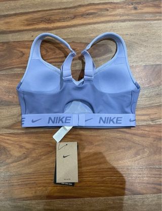 Sujetador deportivo Nike azul y morado