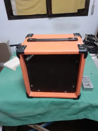 Pantalla artesanal 1x8 con altavoz 8"30w8ohmios