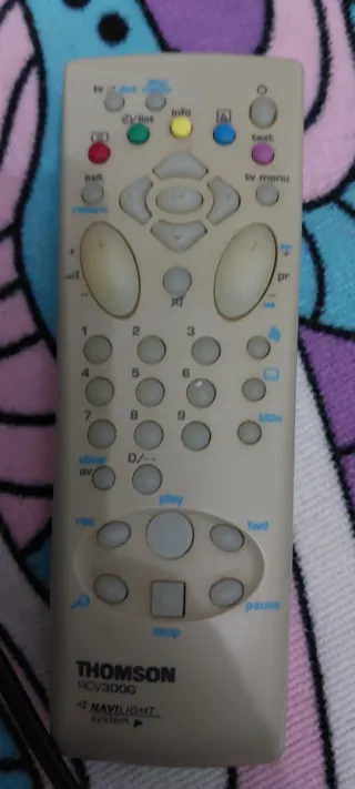 Televisor Thomson LIFE con DVD