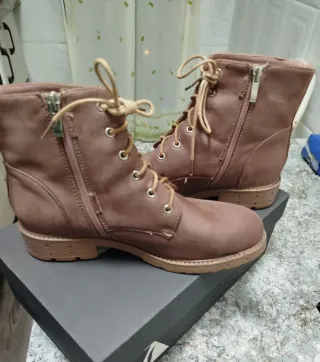 Botas antelina rosa palo.Pelo por dentro. Poco uso