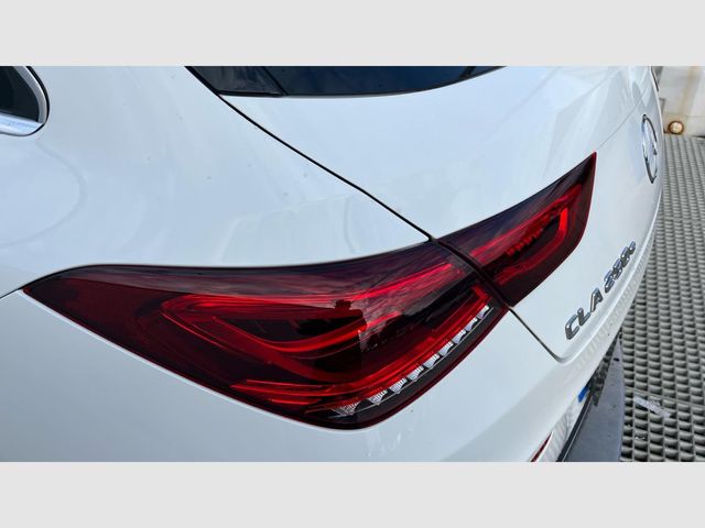 Mercedes Benz CLA CLA 250 e Shooting Brake