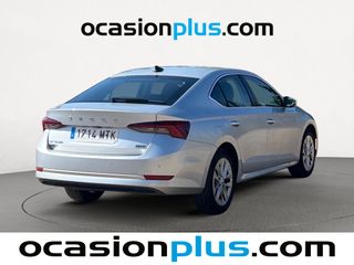 Skoda Octavia 1.0 TSI MHEV Selection DSG 81 kW (110 CV)