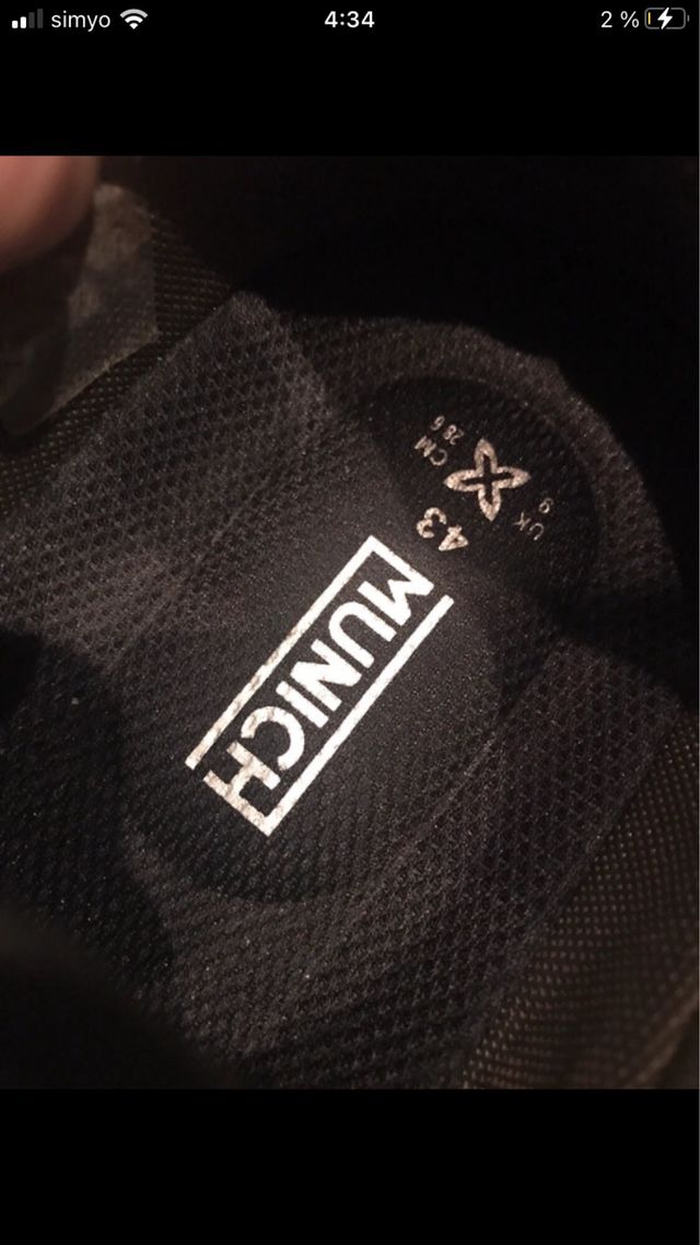 Zapatillas Munich grises y verdes