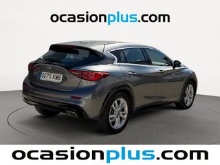 Infiniti Q30 1.5 D Premium 80 kW (109 CV)