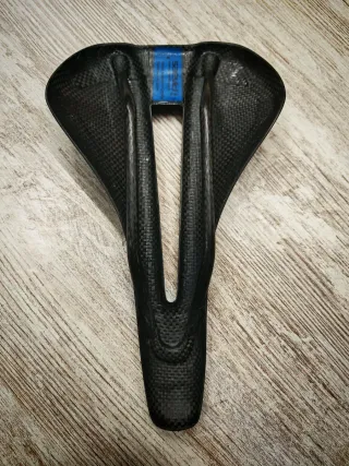 Sillín Saevid Alien Short Carbono