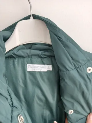 Piumino bimba verde con cappuccio