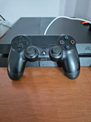 PS4 (PlayStation 4) Negra