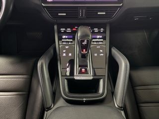 PORSCHE Cayenne Coupé -