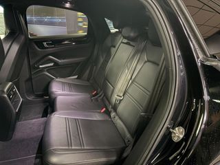 PORSCHE Cayenne Coupé -