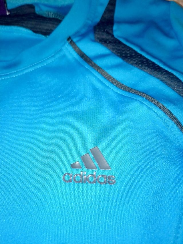 Camiseta Adidas (Core Performance)