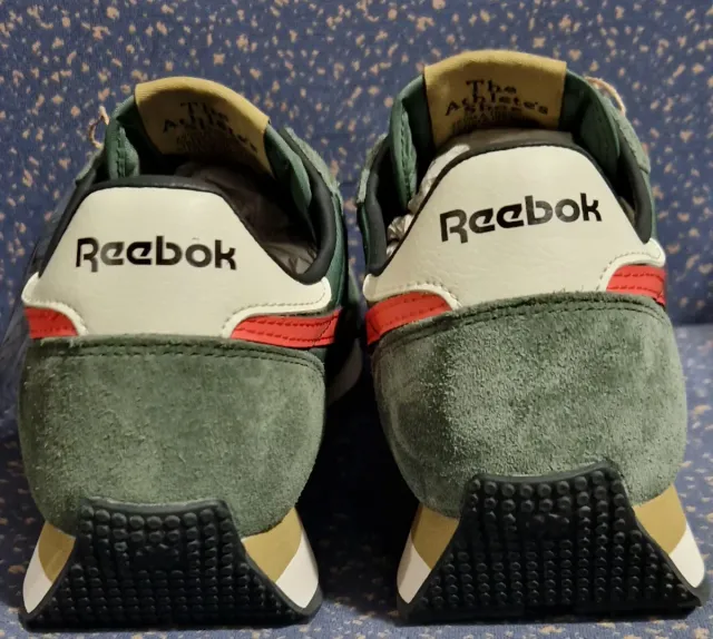 Zapatilla Deportiva Reebok Azteca II Verde/ Gris.