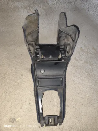 Consola Central Azul Peugeot 205