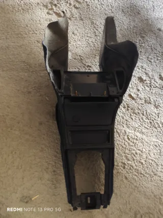 Consola Central Azul Peugeot 205