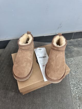 Botas UGG Classic Ultra Mini Beige