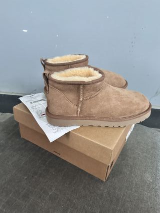 Botas UGG Classic Ultra Mini Beige
