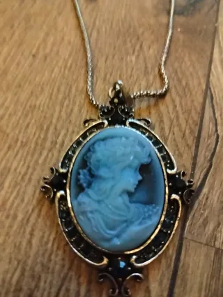 Collar mujer camafeo azul y plateado