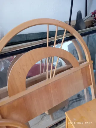 Cama individual de madera 90 cmcon mesita escritor