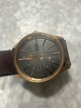 Reloj Nixon Dorado y Marrón