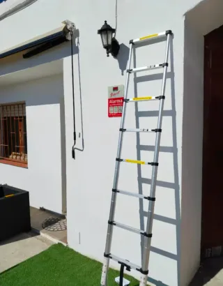 Escalera telescópica 2.6m