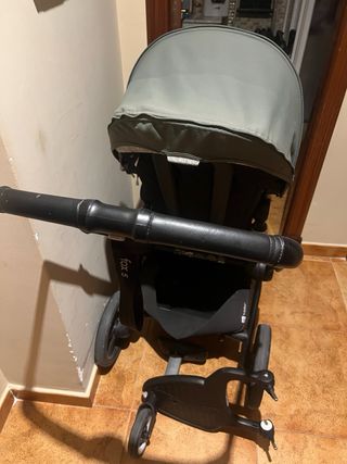 Carrito Bugaboo Fox 5 con patinete
