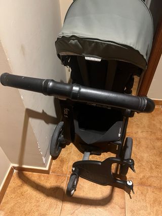Carrito Bugaboo Fox 5 con patinete