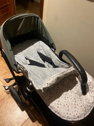 Carrito Bugaboo Fox 5 con patinete