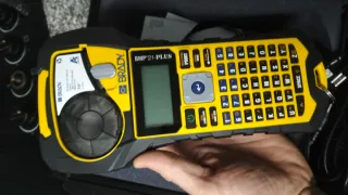 Brady BMP21-PLUS Impresora de Etiquetas