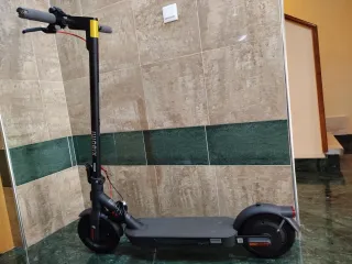 Patinete Xiaomi 4 2ª Gen como nuevo