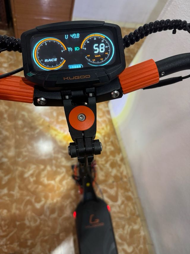 Patinete Eléctrico potente seminuevo